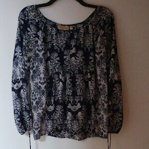 Princess Vera Wang Navy and Cream Floral Blouse
